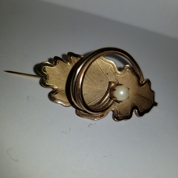 Vintage Broach - Picture 13 of 16
